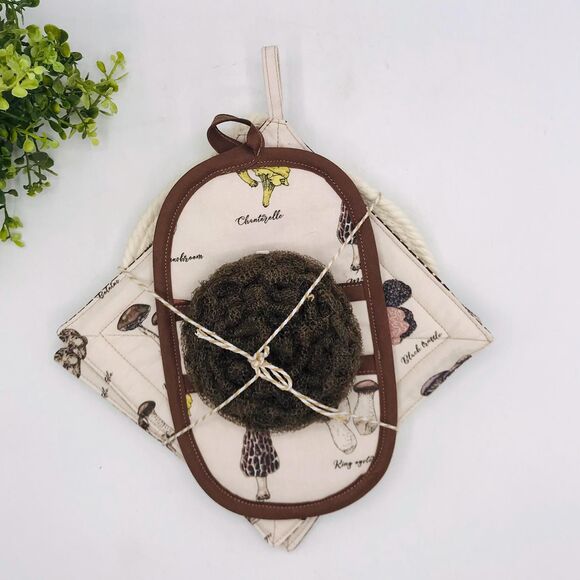 Trivet, Finger Hotpad, 2 Square Potholders, and Scrubbie, Mushrooms 5 Piece Set - Picture 1 of 8